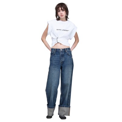 THE POP J MARC LOGO DRAPE SEAM TEE